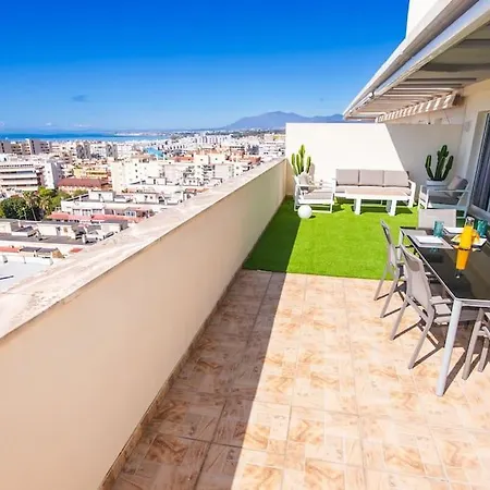 Center Penthouse *