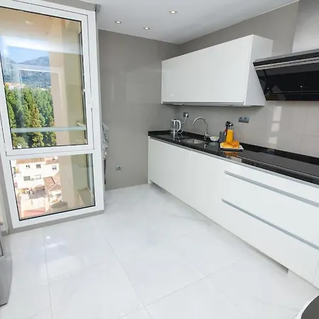 Center Penthouse *