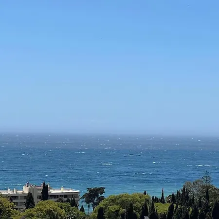 Center Penthouse アパート